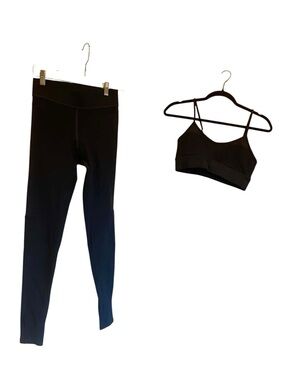 Alo Yoga Leggings/matching bra NAVY Size: Small bra Size: XS Legging